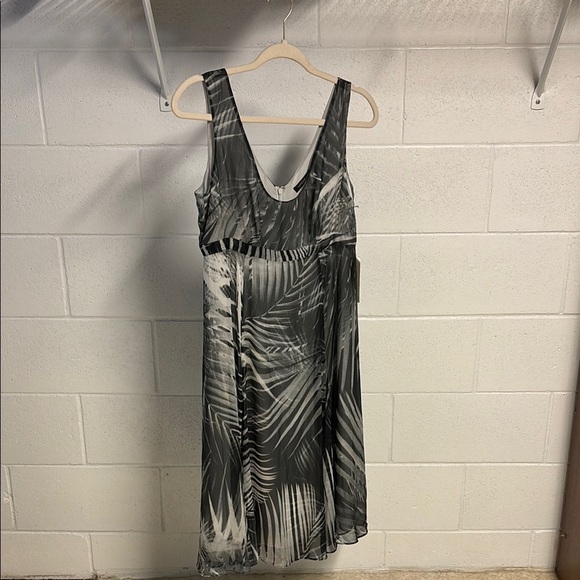 Adrienne Vittadini Black and White Dress - Picture 1 of 9